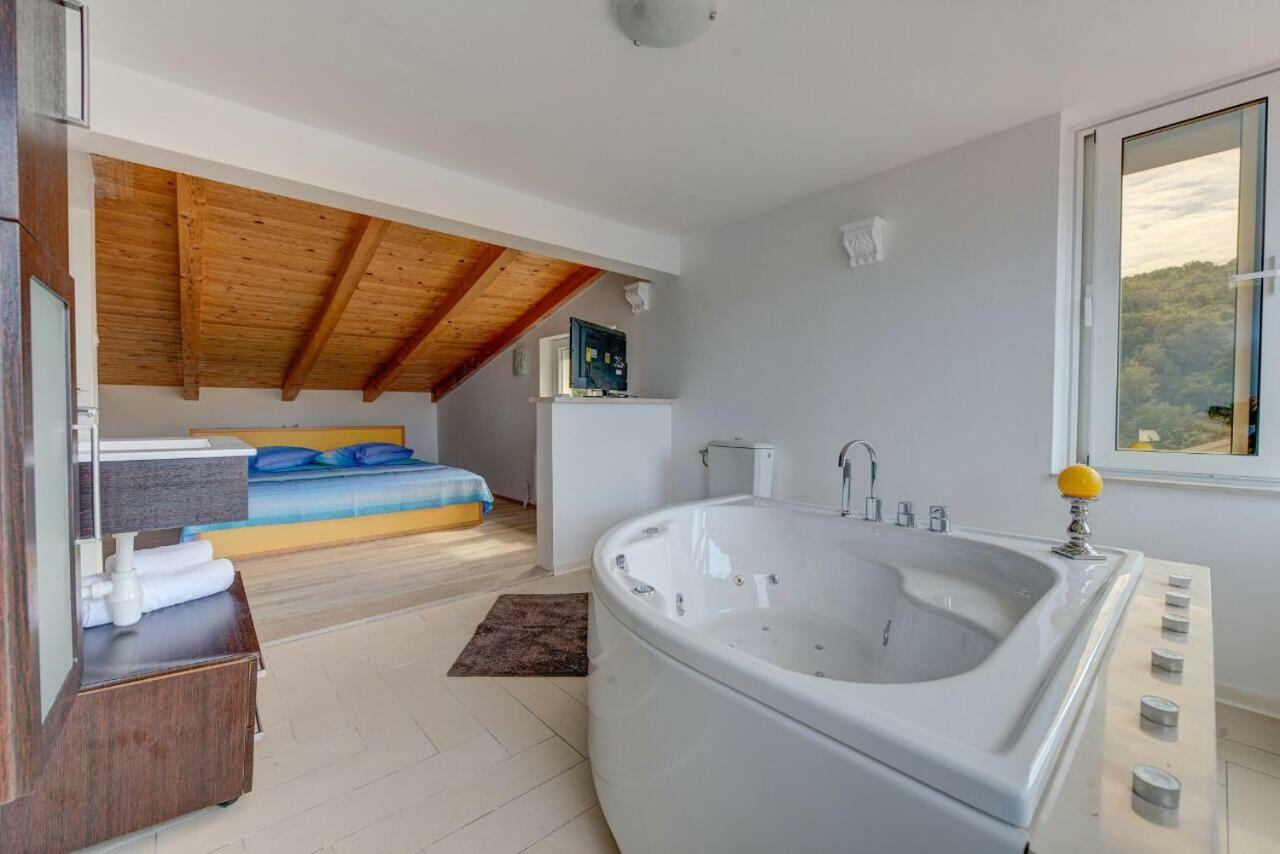 Savar - Ilo Apartamento Brbinj